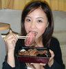 beautiful-asian-girl-eating.jpg