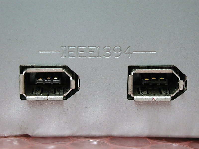 Firewire+Port.jpg