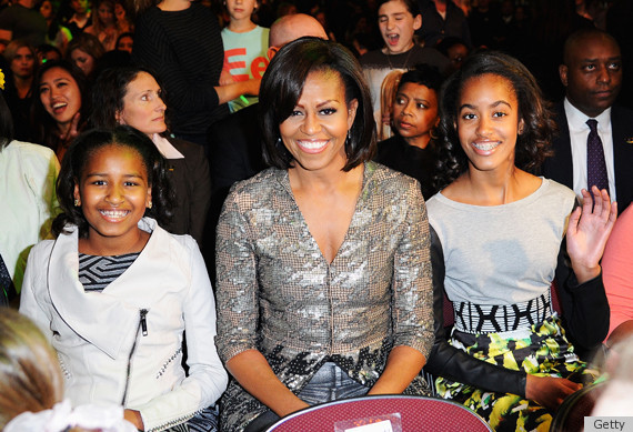 MICHELLE-OBAMA-TAYLOR-SWIFT.jpg