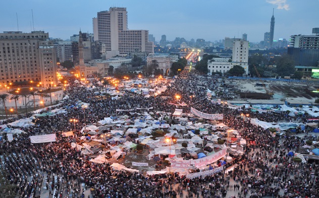 800px-Tahrir_Square_-_February_9_2011.jpg
