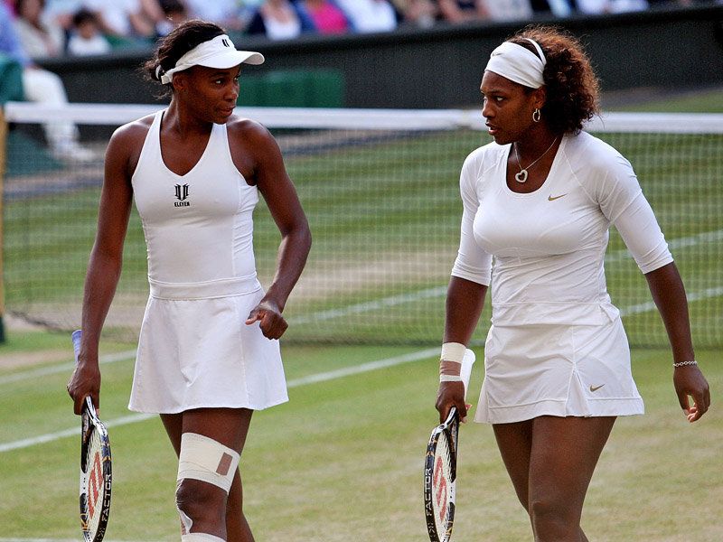 Venus-Williams-Serena-Doubles-Wimbledon-2009-_2325444.jpg