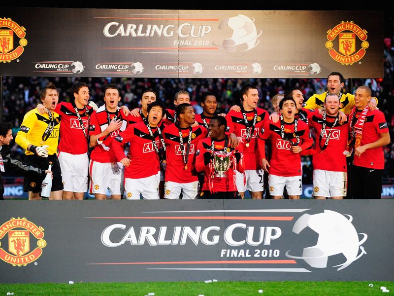 Manchester-United-celebrate-Carling-Cup-final_2425592.jpg