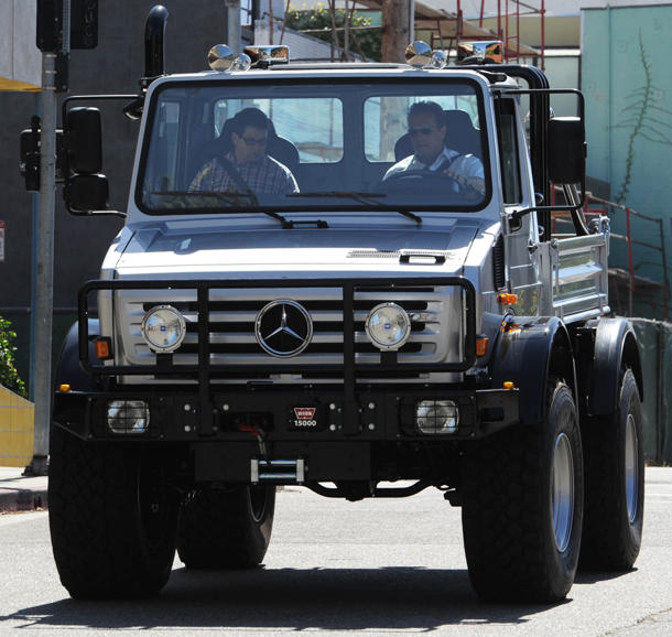 unimog2.jpg