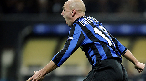 _47368471_cambiasso_get.jpg