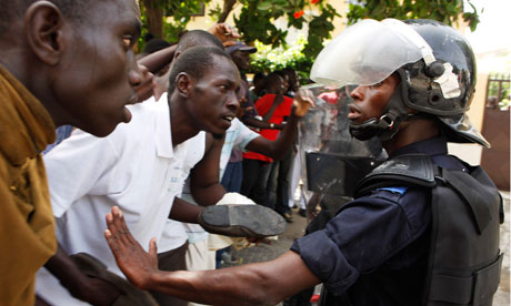 Protestors-confront-riot--007.jpg