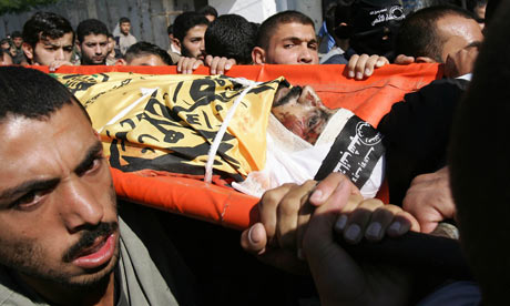 Palestinian-mourners-carr-007.jpg