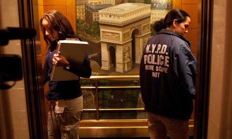 Members-of-NYPD-in-hotel--007.jpg