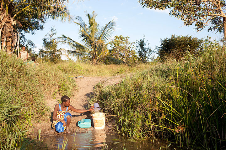 Residents-of-Mtamba-villa-006.jpg