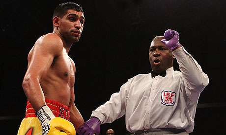 Amir-Khan-Lamont-Peterson-007.jpg