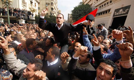 Egyptian-policemen-protes-007.jpg