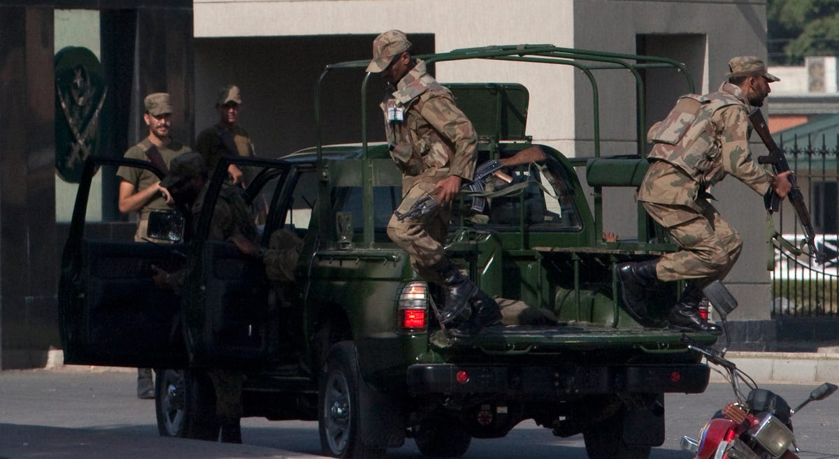 in-october-2009-ssg-commandos-stormed-an-office-building-and-rescued-39-people-taken-hostage-by-suspected-taliban-militants-after-an-attack-on-the-armys-headquarters.jpg