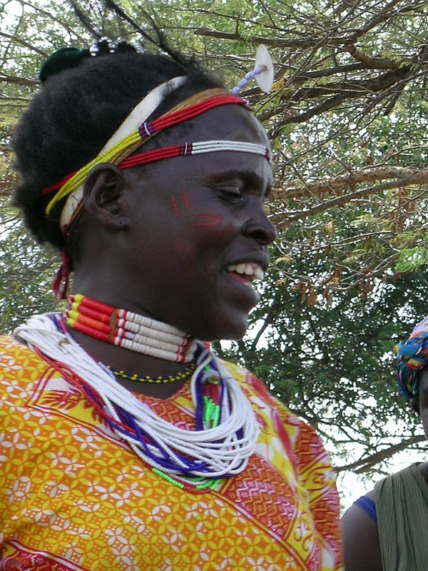 600px-Kenyan_woman_%28Kuria_tribe%29.jpg