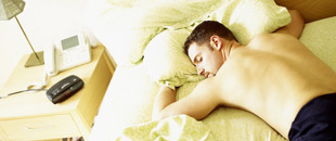 110210102351_man_asleep_310x130_corbis.jpg