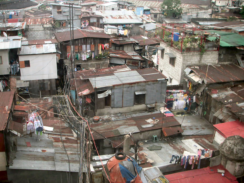 11.3%20Manila_slums.jpg