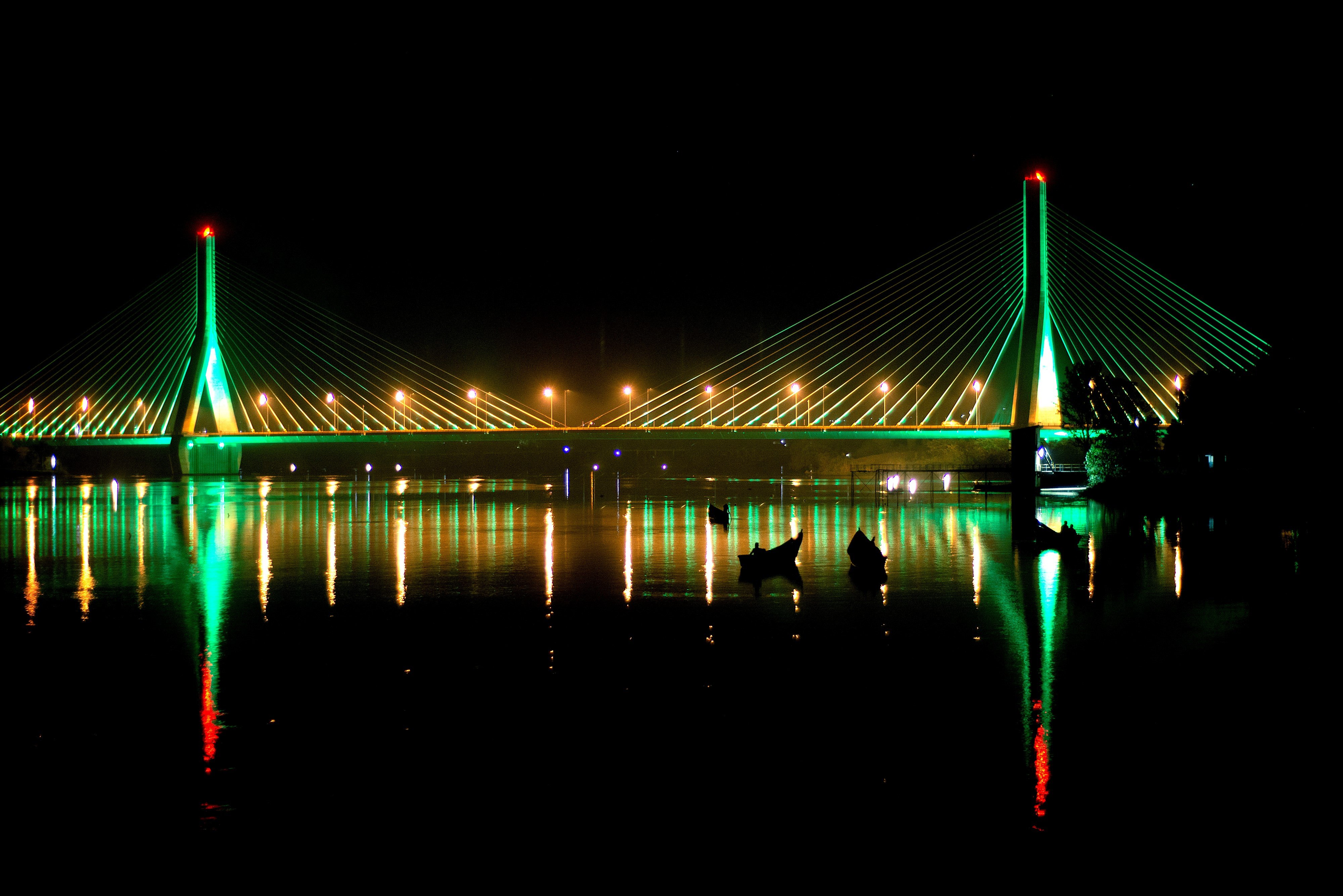 Source-of-the-Nile-Bridge-Jinja.jpg