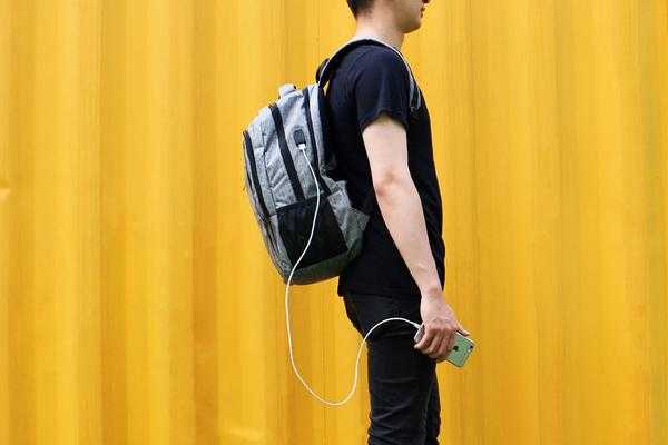 15.6_laptop_backpack_grande.jpg