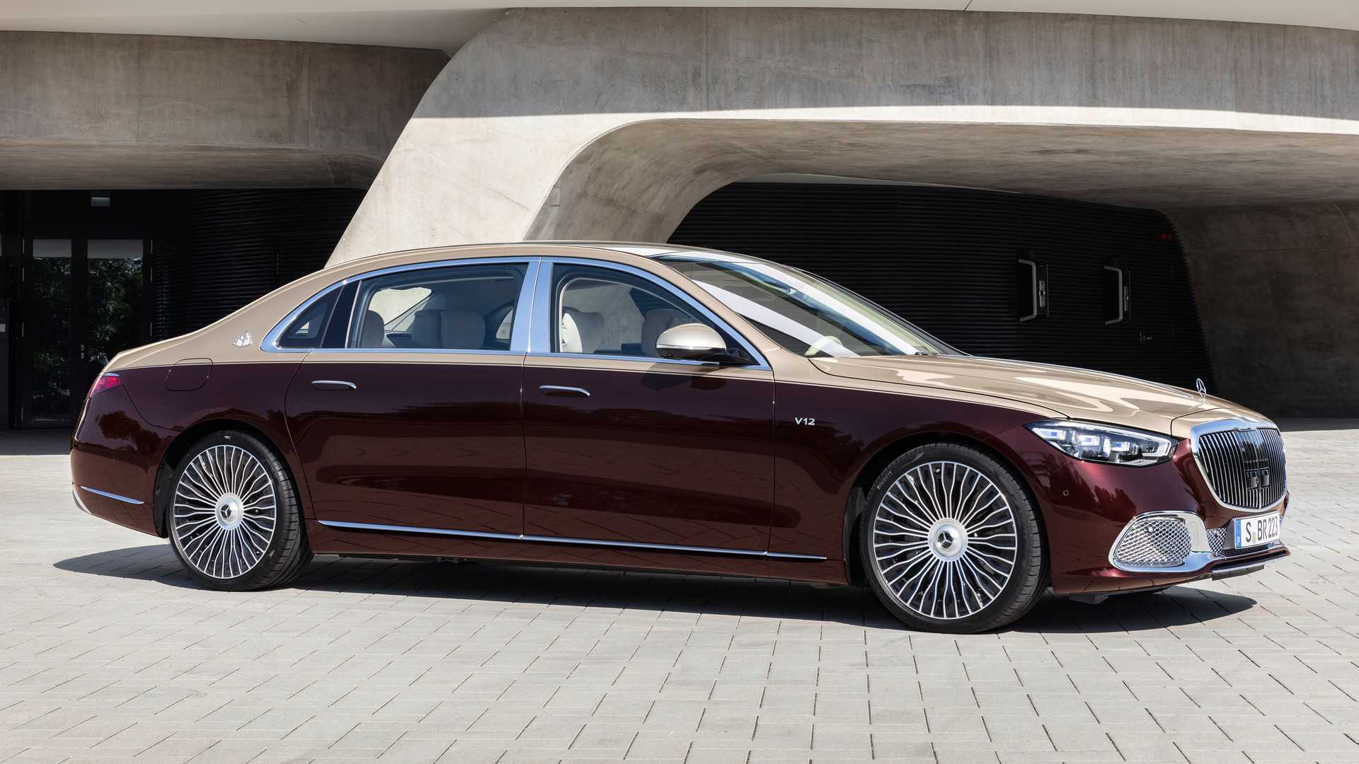2022-mercedes-maybach-s680.jpg
