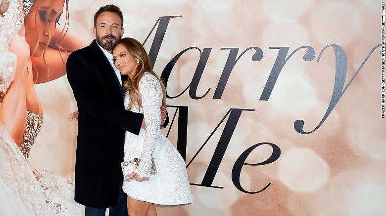 Ben-affleck-and-jennifer-lopez-exlarge-169.jpg