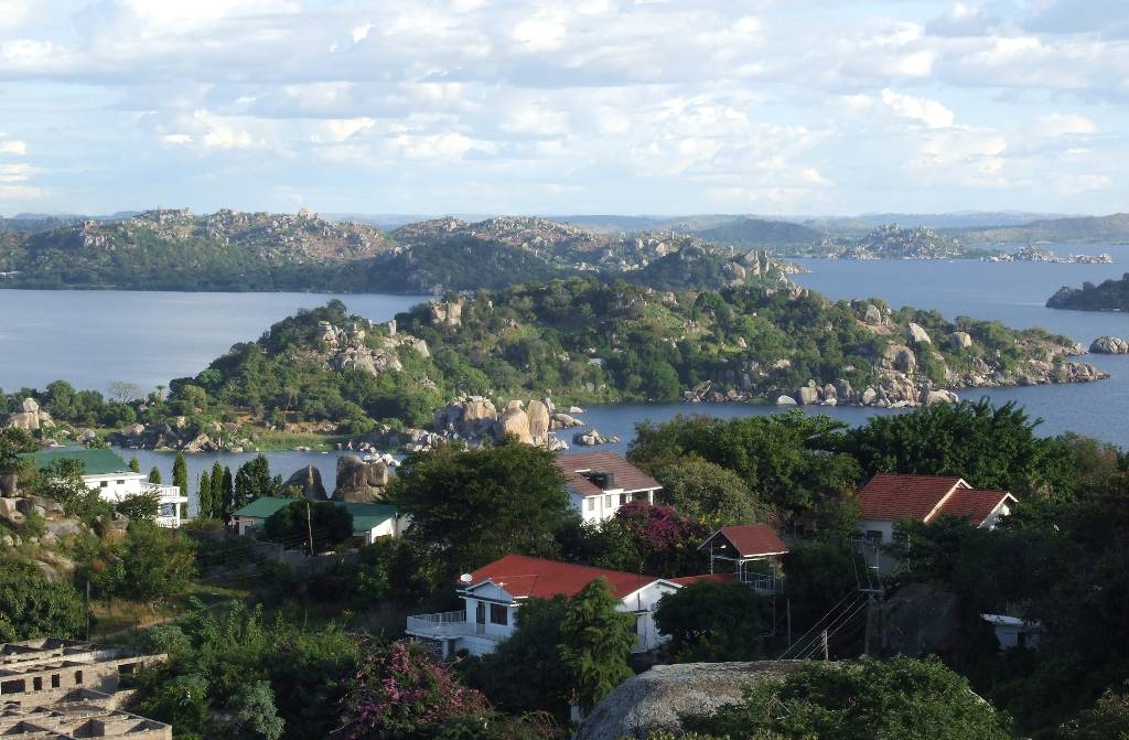 Capri_Point%2C_Mwanza%2C_Tanzania.jpg