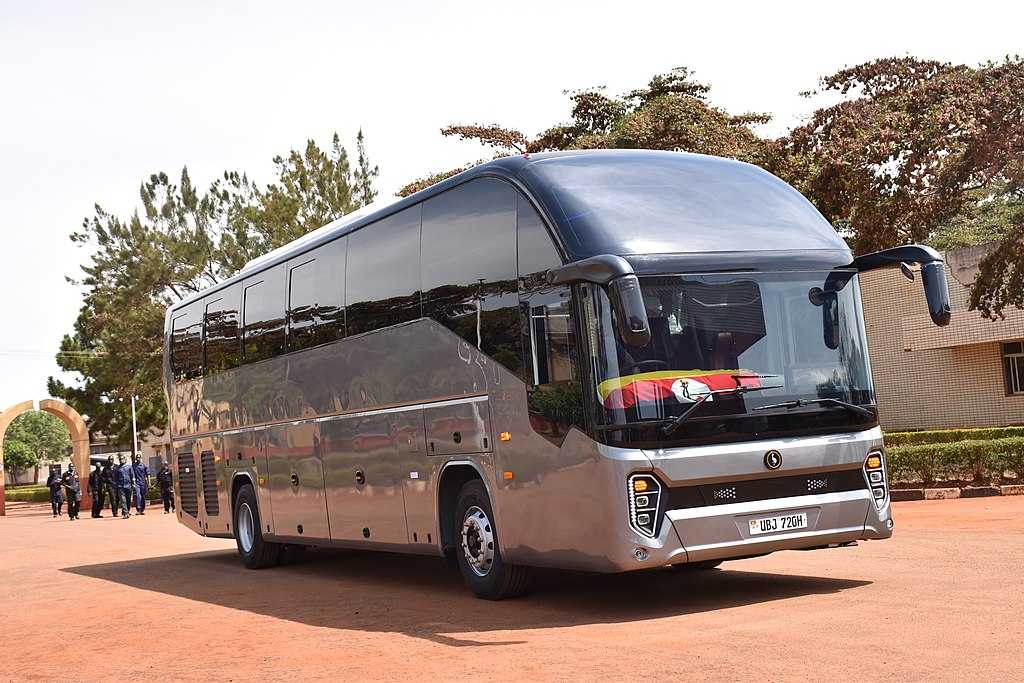 Kayoola_Diesel_Coach.jpg