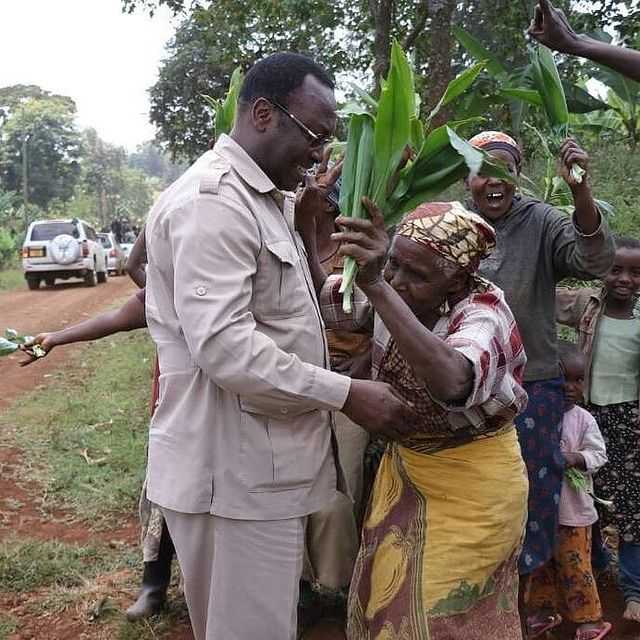 Kiongozi_bora.jpg