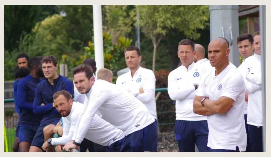 Lampard watching u18 match 17-8-19.jpg