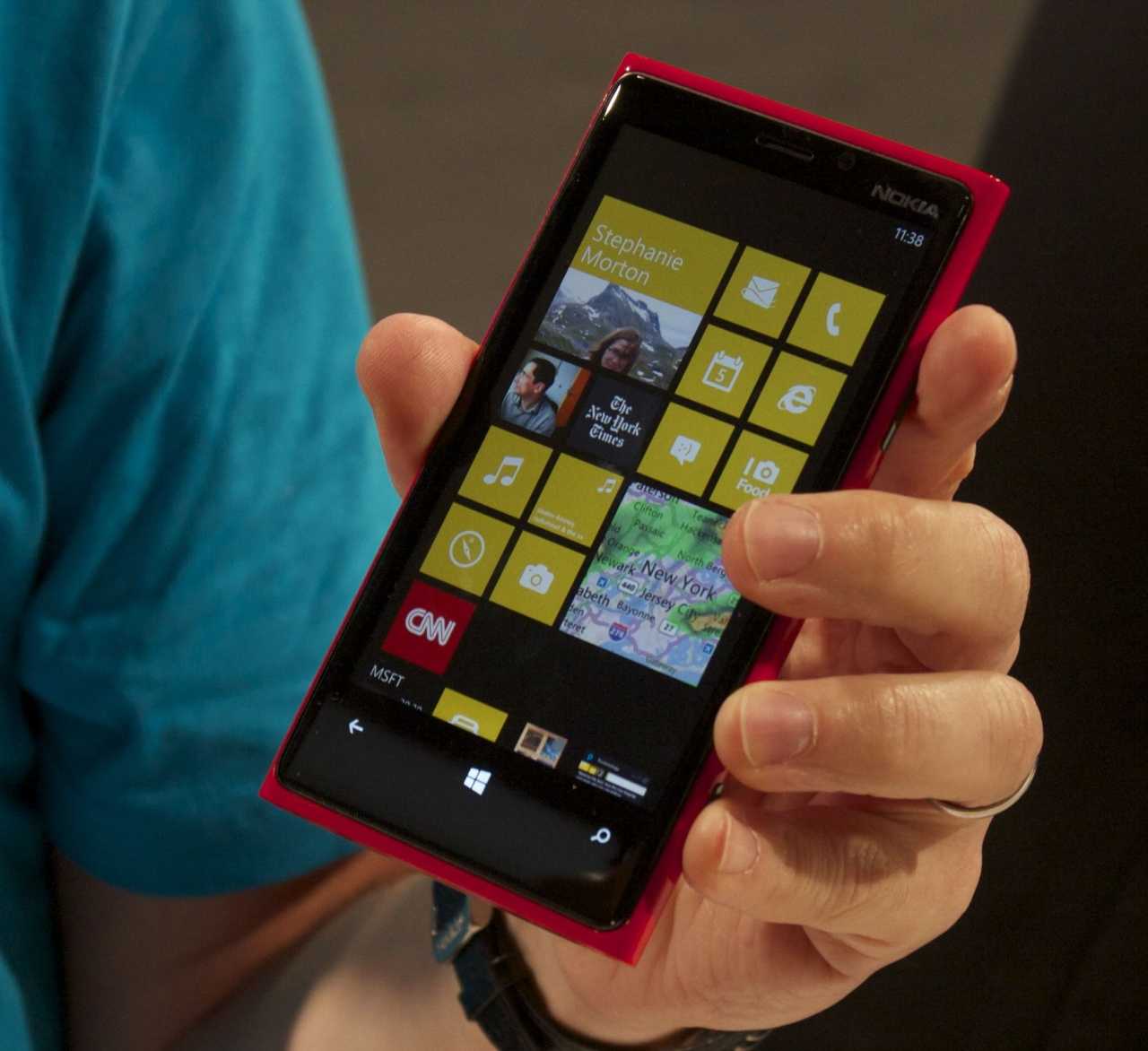 nokia_lumia_92006-1280x1172.jpg