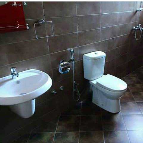 Photo1570676125652.jpeg