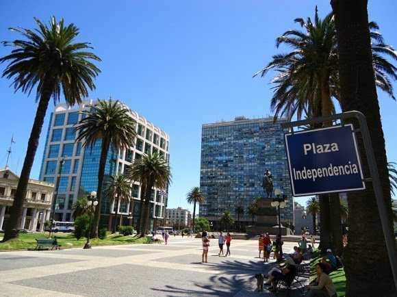 Plaza Independencia.jpg