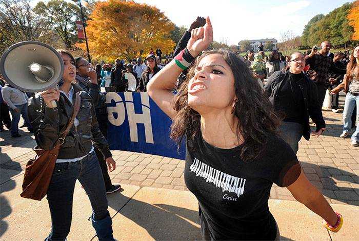 powerful-women-protesters-37-59f09ba536e0f__700.jpeg