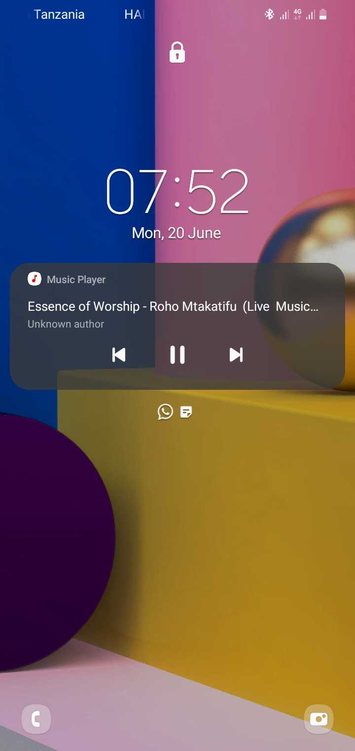 Screenshot_20220620-075229_One UI Home.jpg