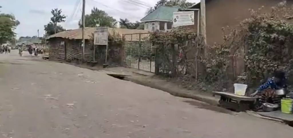 Screenshot_20230302-214333_YouTube.jpg