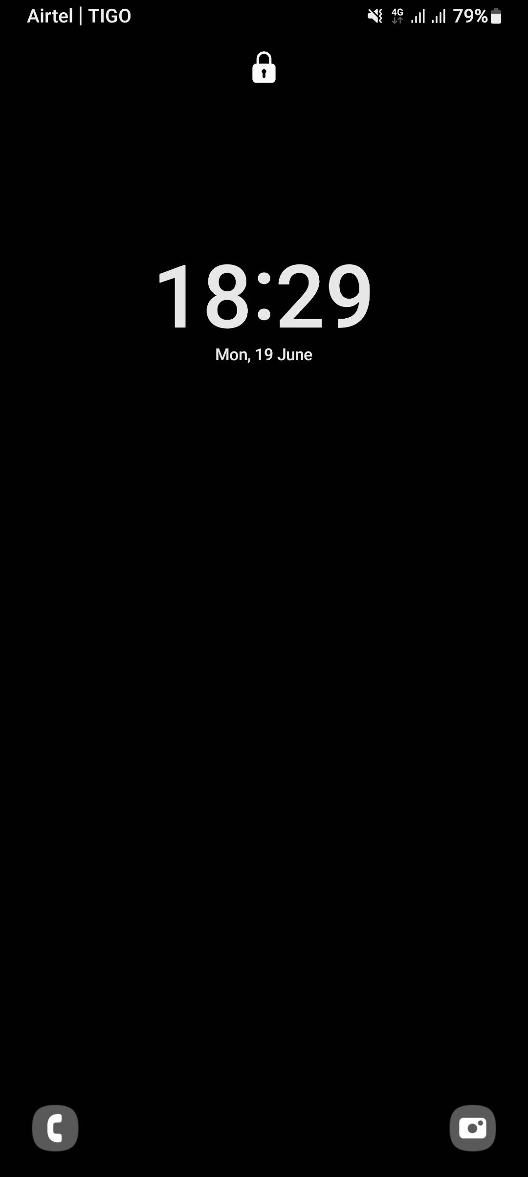 Screenshot_20230619_182949_One UI Home.jpg