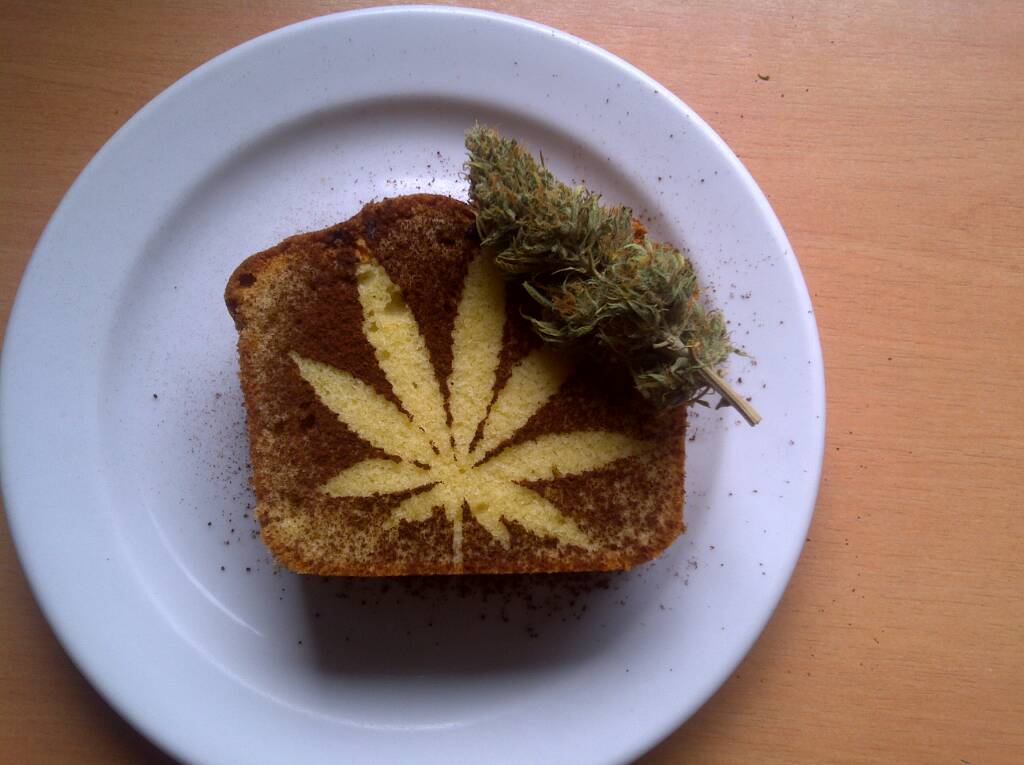 space-cake.jpg