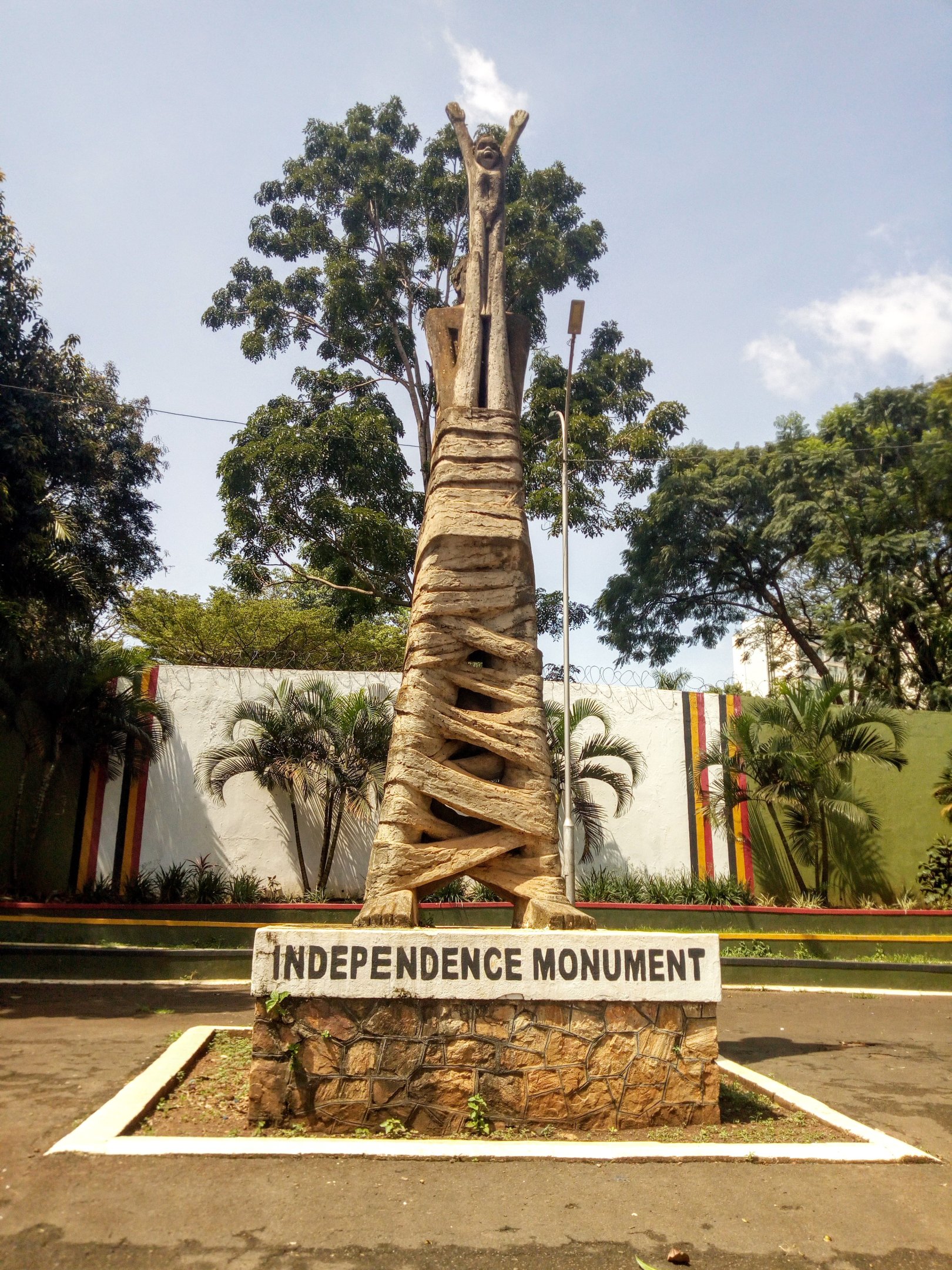 Uganda_Independence_Monument.jpg