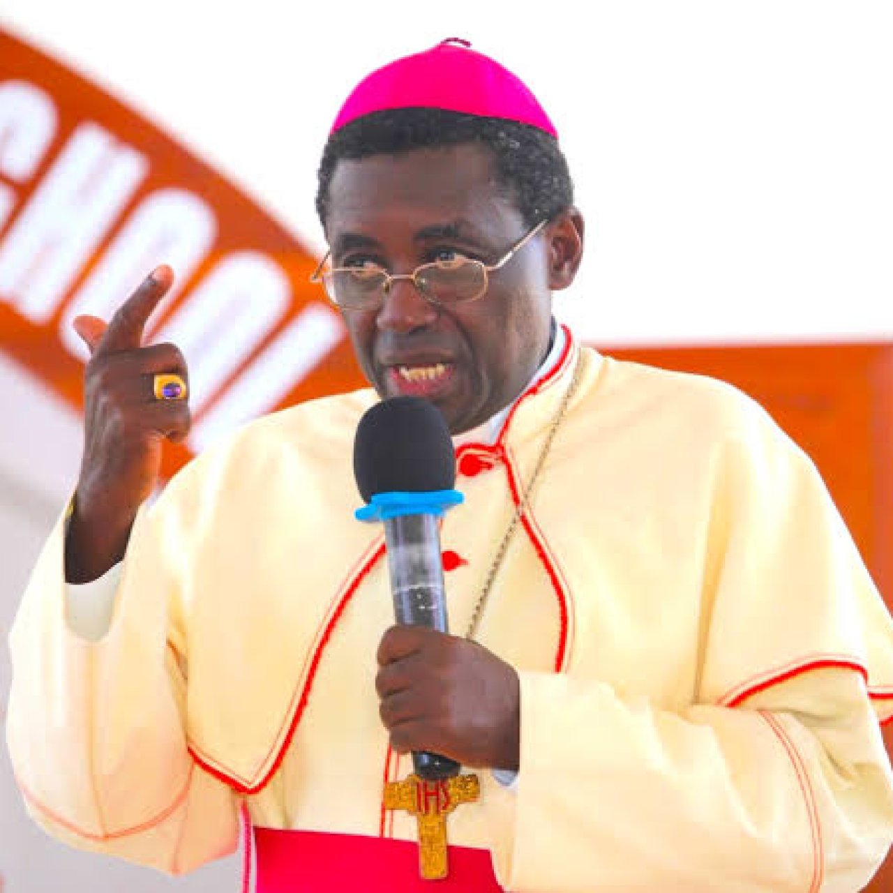 Askofu Kinyaiya: Ukistaafu nenda kwako kapumzike, Usitese watu nyuma ya mwingine