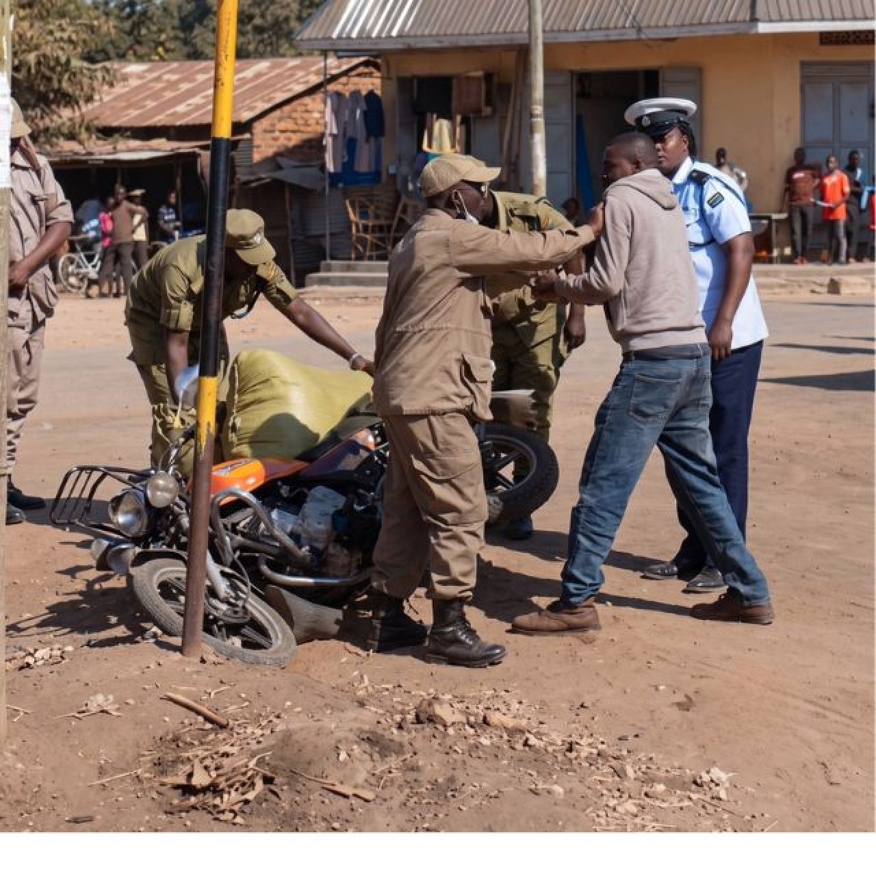 Polisi: Dereva wa Pikipiki Simiyu alizuiwa kupisha Msafara wa Mwenge lakini alikaidi