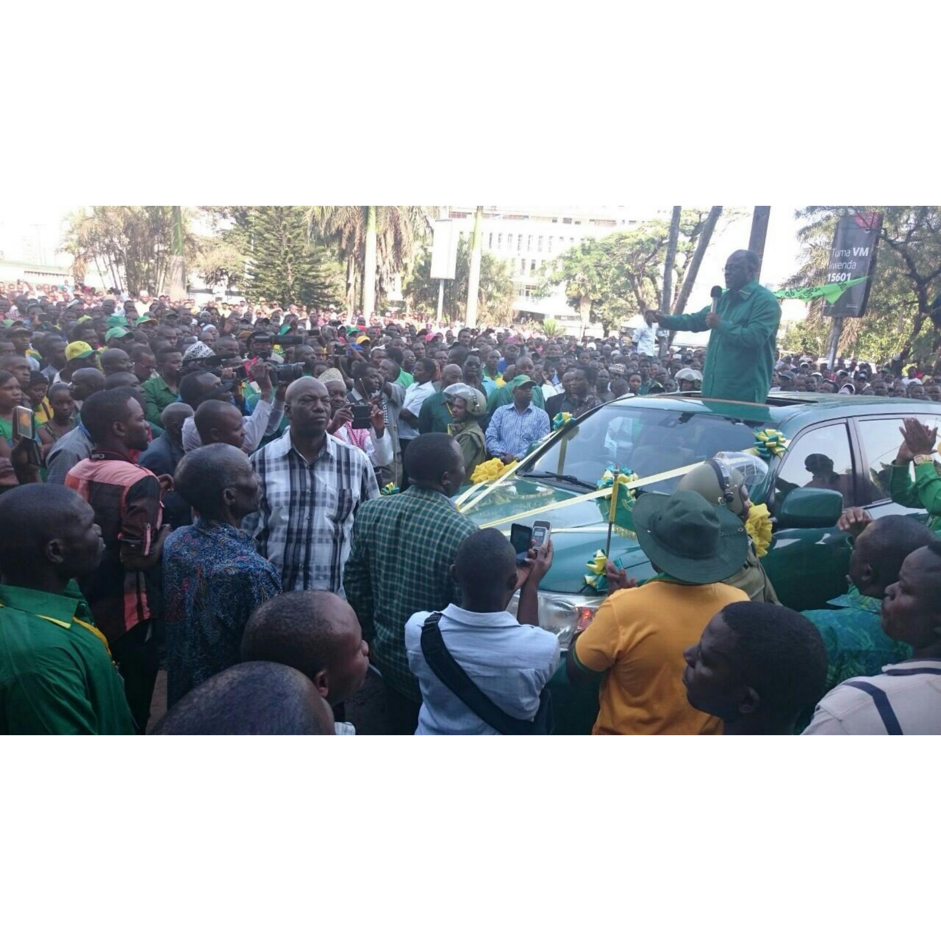 CKNJBh5VAAE5L7w.jpg:large