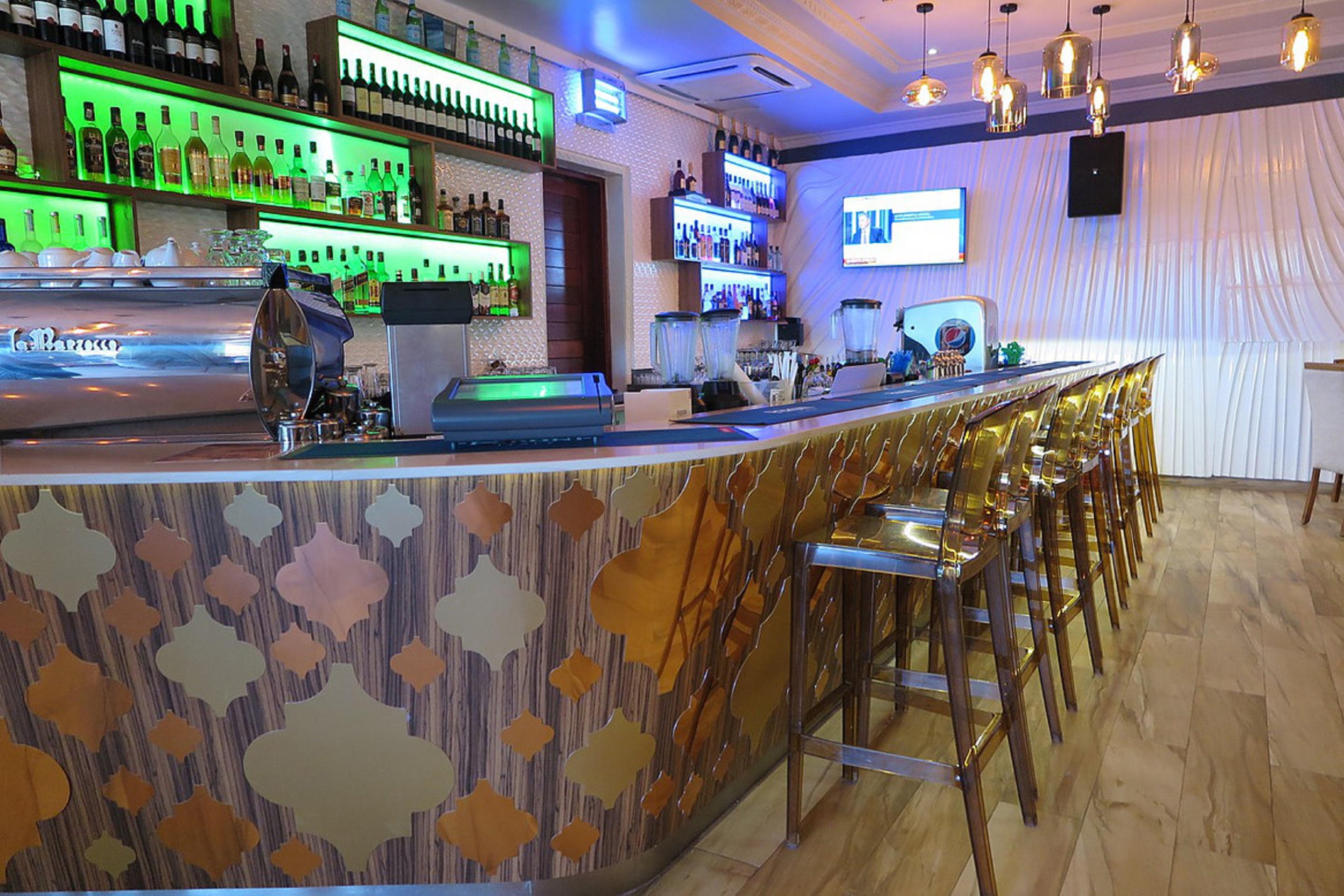 bar.jpg