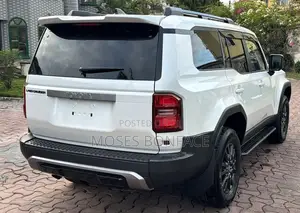 Toyota Land Cruiser Prado 2024 White