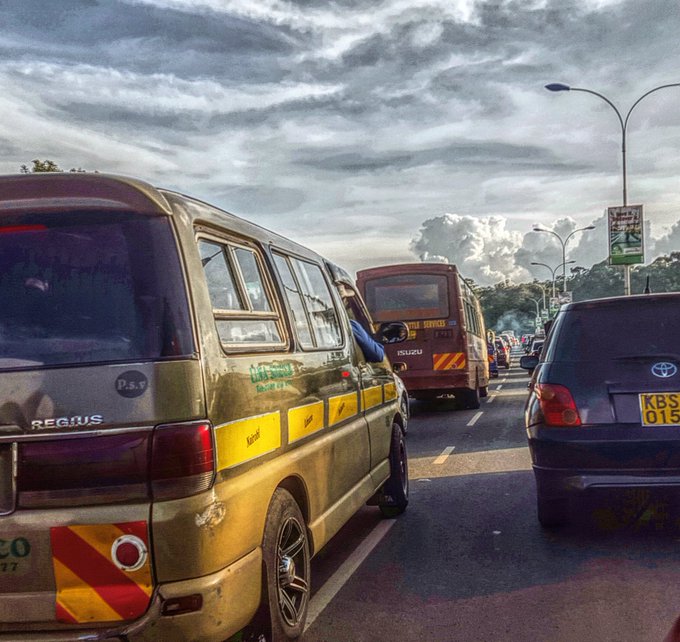 Ch9irtZVEAADMFE.jpg:small