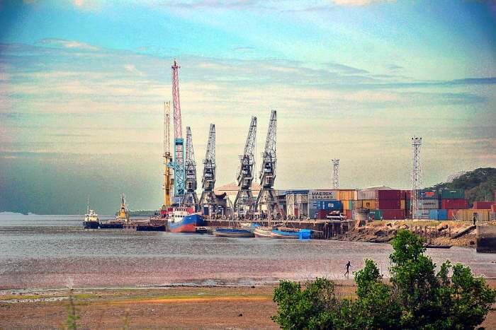 TANGA-PORT.jpg