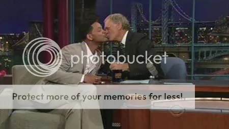 willsmithkissesdavidletterman1.jpg