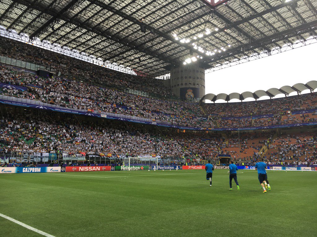 Cjj_M-_WsAAYScu.jpg:large