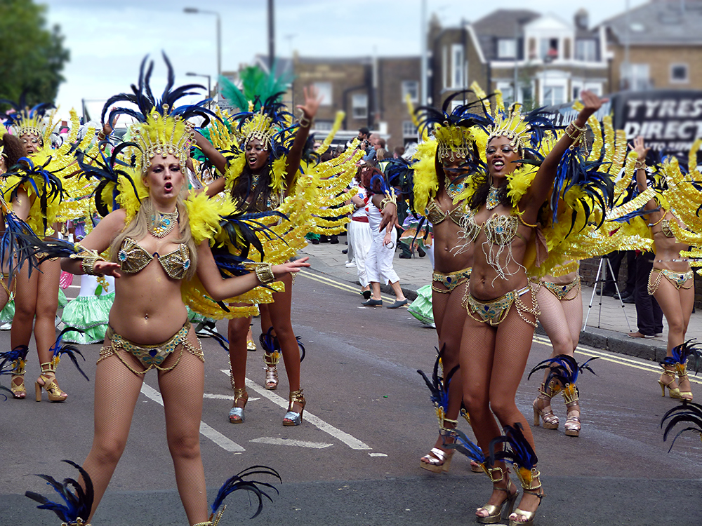 carnival-girls-1.jpg