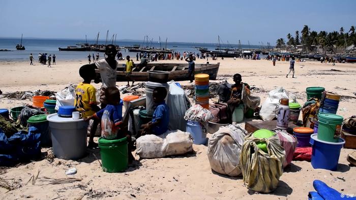 Mosambik Pemba | Geflüchtete Menschen | Paquitequete Strand (Delfim Anacleto/DW) Mosambik Pemba | Geflüchtete Menschen | Paquitequete Strand (Delfim Anacleto/DW)