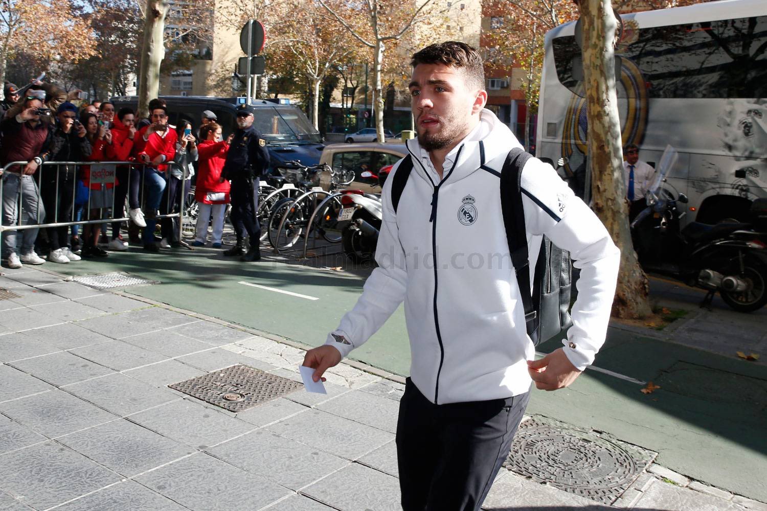 C1-E72YXAAIyeOK.jpg:large