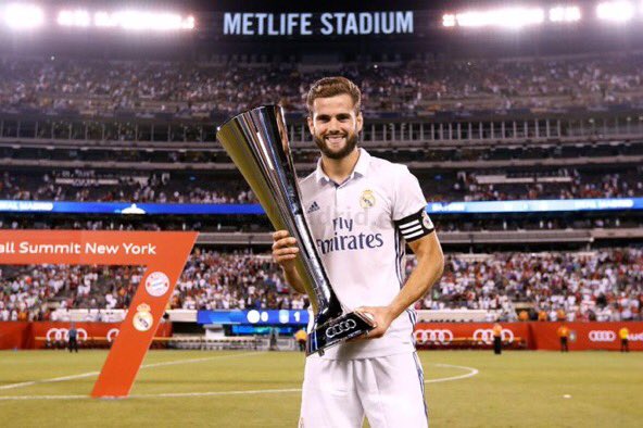 CpAH6dXUAAAj1bh.jpg:large