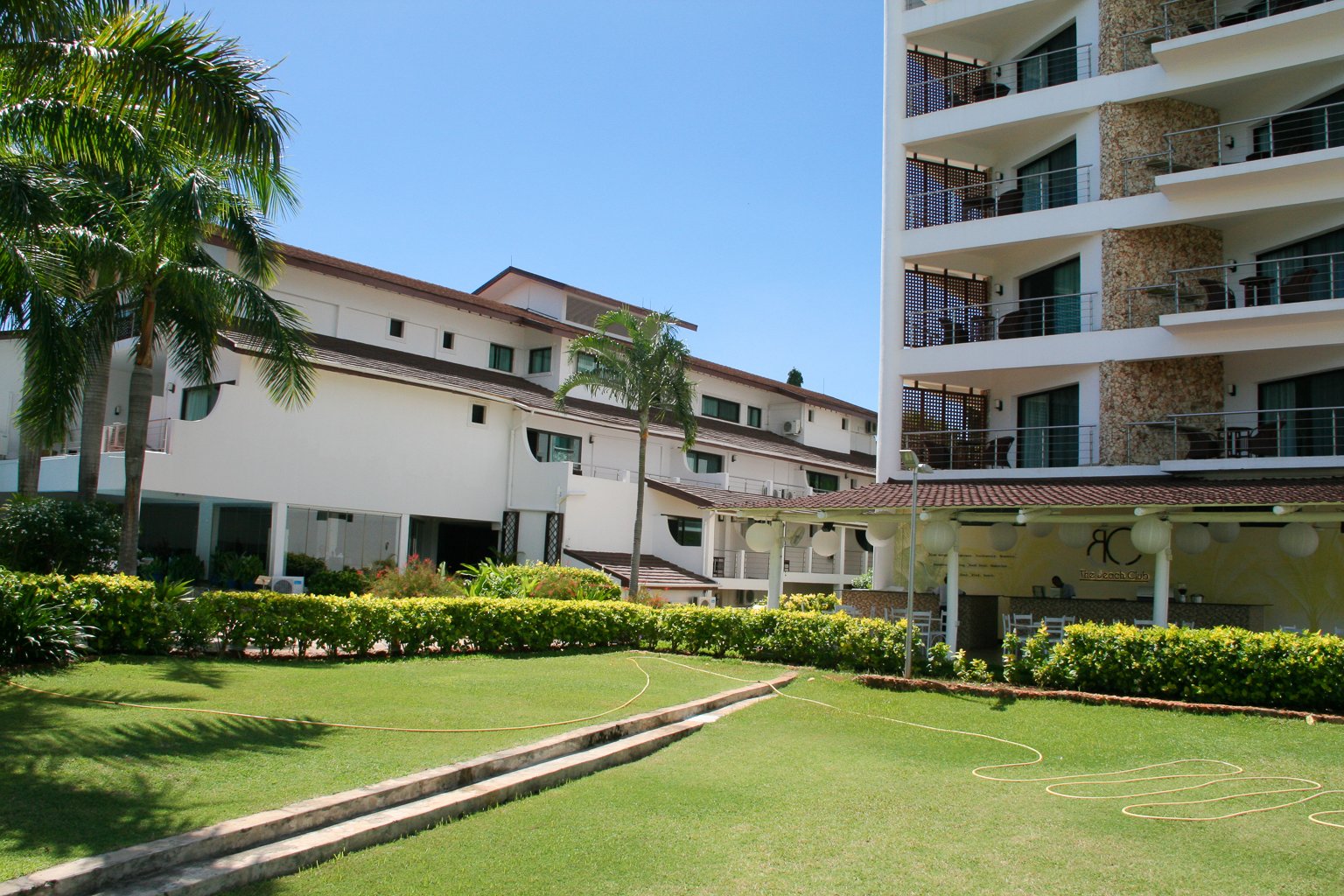 garden-lawn.jpg