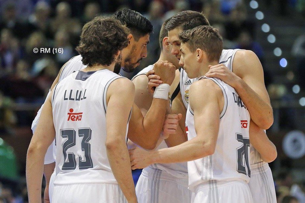 ClYdZNrUYAAIppU.jpg:large